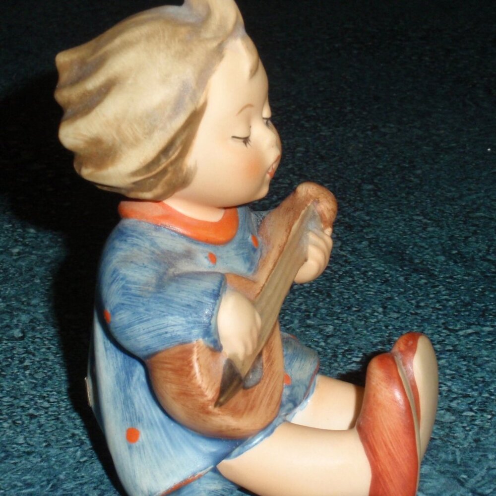 "Joyful" Goebel Hummel Figurine #53 TMK6 Girl Playing Guitar - CHRISTMAS GIFT! - Picture 7 of 9